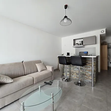 Apartment Avec Exterieur *
